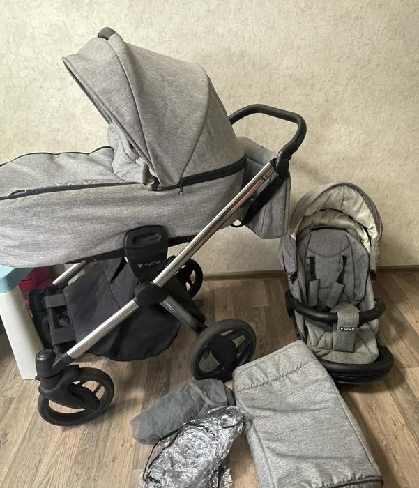 Коляска детская в идеальном состоянии бу