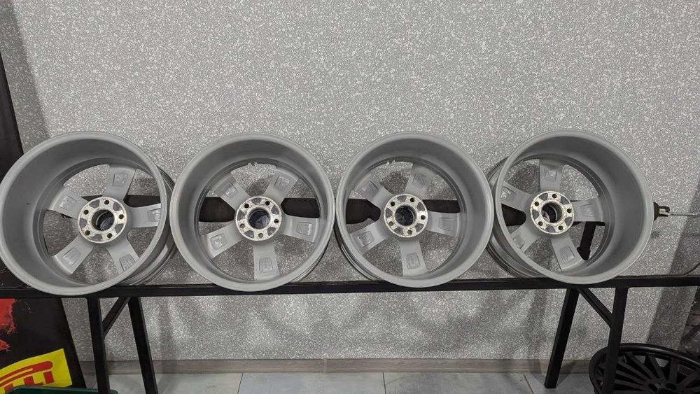 Диски Mercedes 5/112 R17 7.5J ET40 dia66.6mm