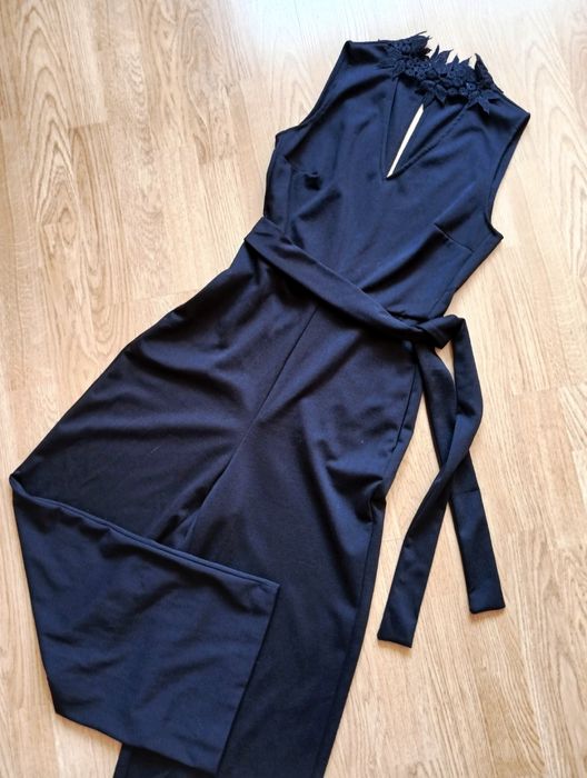 OVS elegancki czarny długi kombinezon z koronka haft na szyi rozmiar S