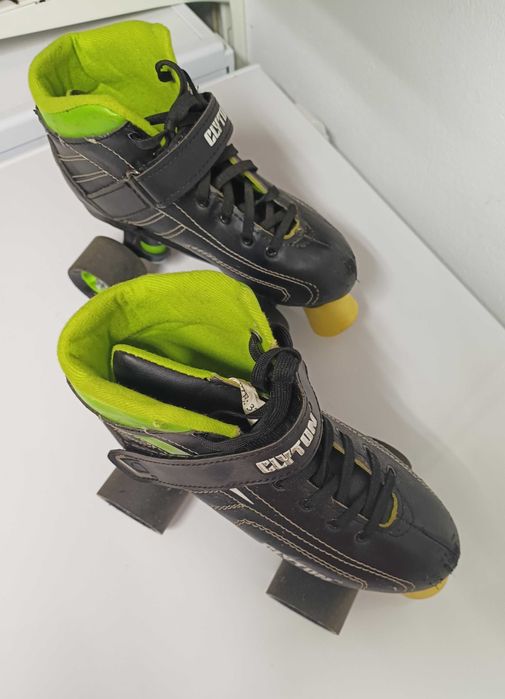 Patins Clyton 37!