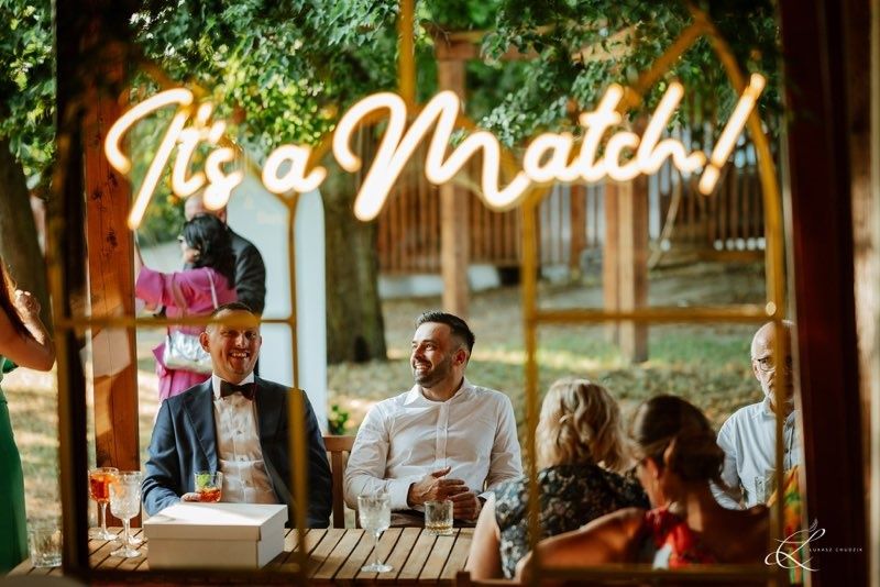 Neony/napisy led na ściankę Najlepsze dopiero przed Nami! Razem lepiej