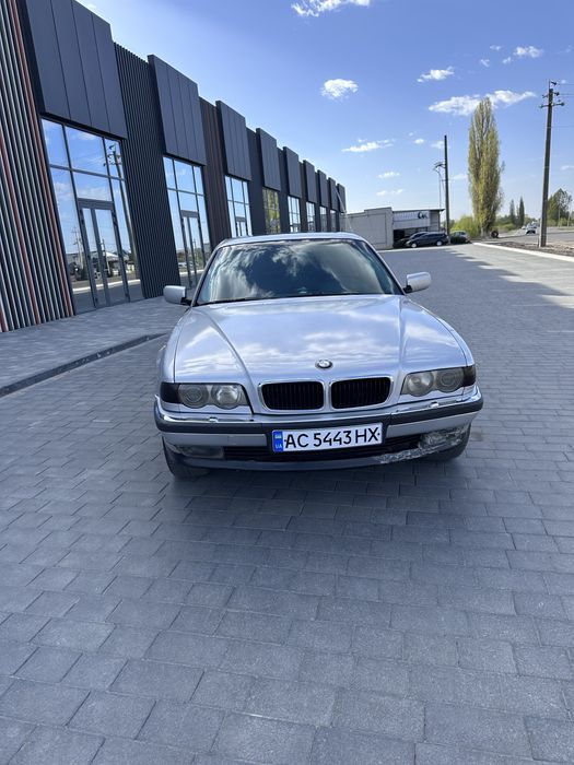 Bmw e38 бмв е38 3.0
