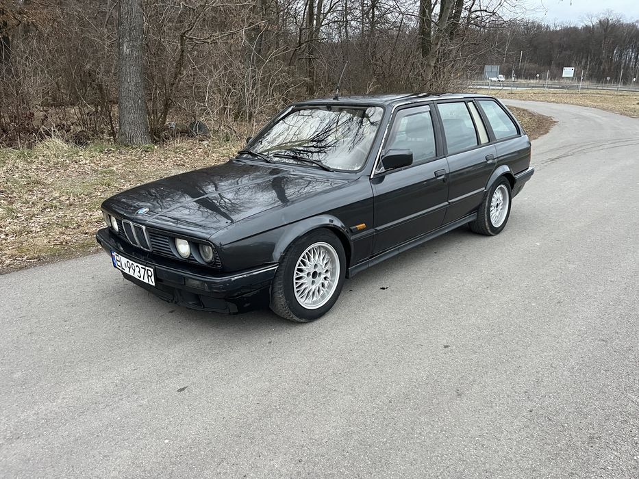 BMW E30 320i Touring R6 Benzyna LPG