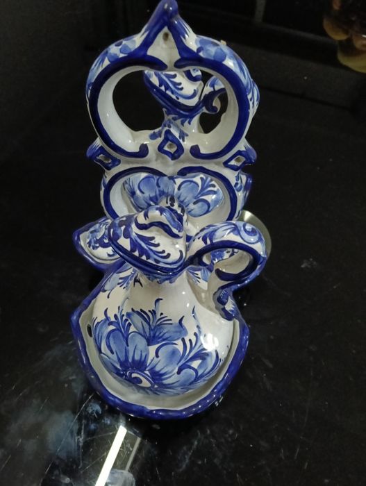 Galheteiro em louça