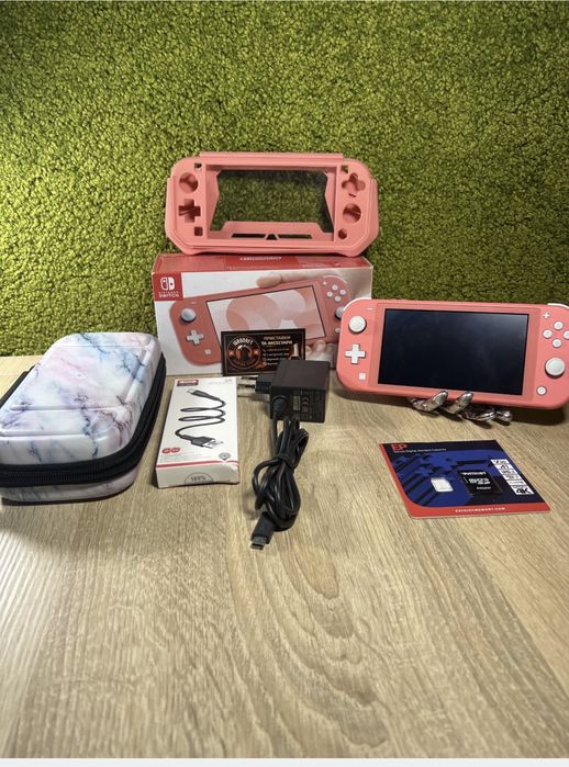 Игровая приставка Nintendo Switch Lite Coral Особая ревизия  + карта памяти 256 ГБ ( Полный комплект ) + Гарантия