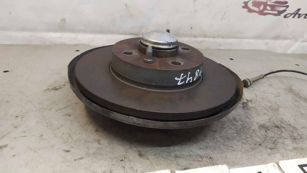 Fiat/Alfa/Lancia 500 12- ступиця зад L з цапфою і датчиком ABS KU4845