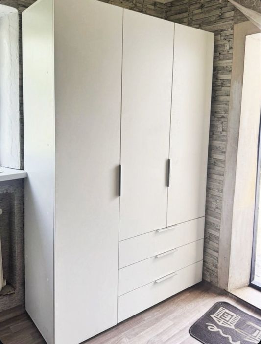 Большой и вместительный шкаф версаль. Белый, графит. В наличии.Днепр