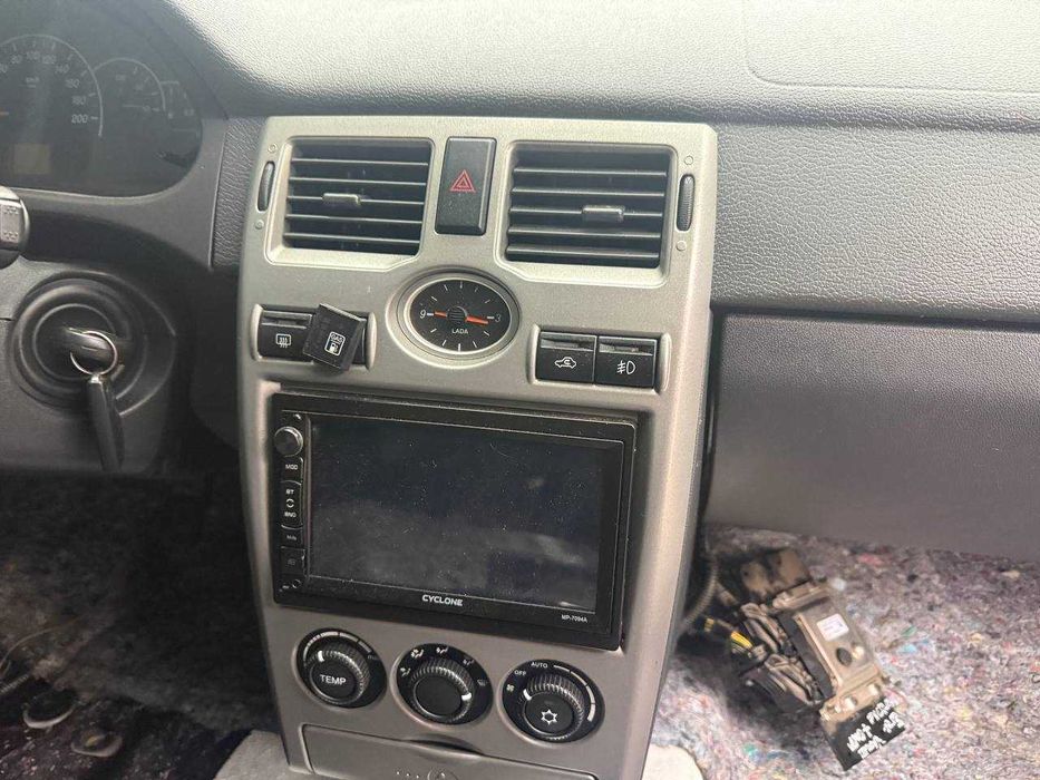 Торпеда приборная панель ВАЗ 2170 приора руль, консоль приора