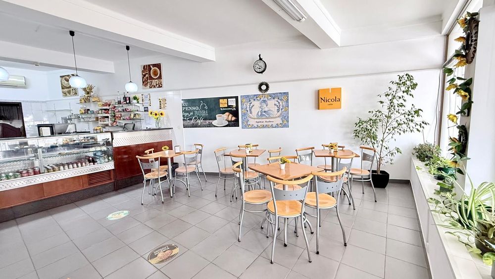Pastelaria à venda – espaço e negócio totalmente equipados