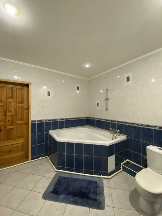 Продаєься 2- поверховий  будинок. Лариса