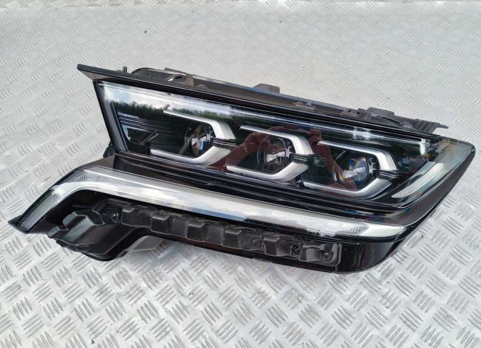 Фари передні Kia Sorento 4 IV Фара права або ліва EU USA разборка