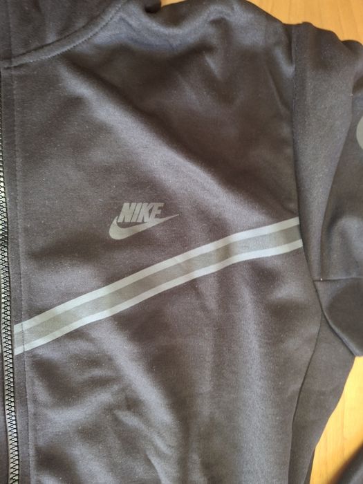 Nike Tech Fleece Preta