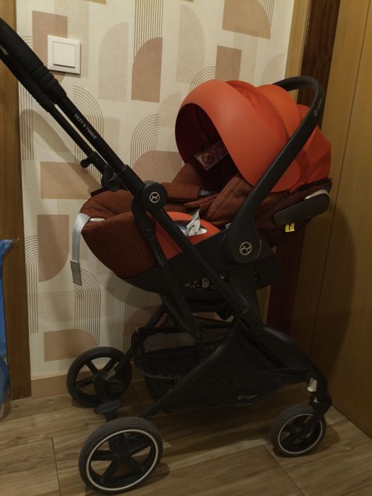 Ovo, carrinho  e isofix cybex sirona