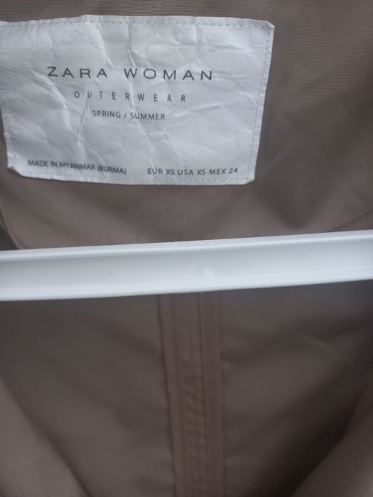 Gabardine bege Zara