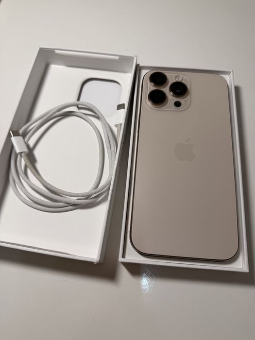 Айфон 16 pro max 256 Gb