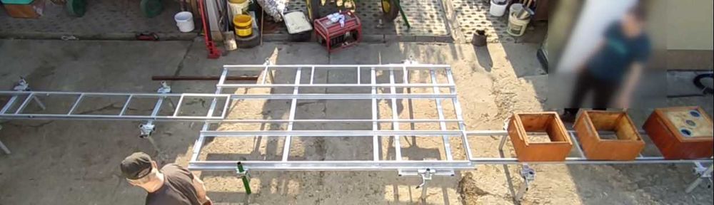 Platforma do przewozu pszczół.