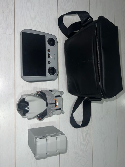 Dron DJI Mini 3 Fly More Combo (DJI RC) Wideo 4K
