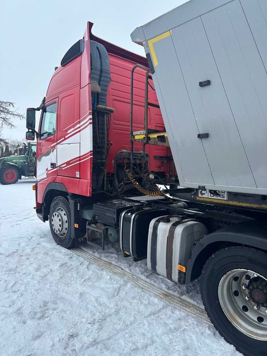 ciągnik siodłowy Volvo FH12