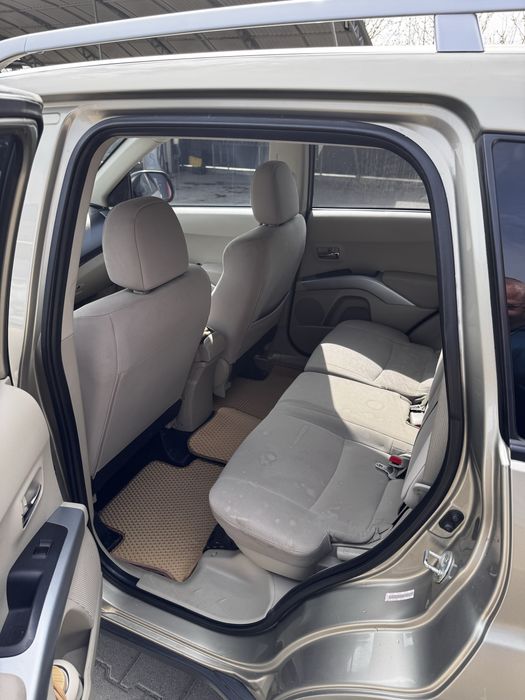 Mitsubishi Outlander II