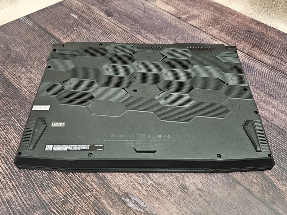 Ігровий ноутбук MSI Katana GF66 11UE (Core i5-11400H/16Gb/RTX 3060/SSD 512Gb/IPS 144Hz) з гарантією
