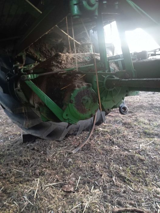 John Deere 530 cały na części skrzynia biegów inne