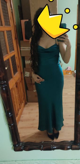 Sukienka studniówkowa satynowa