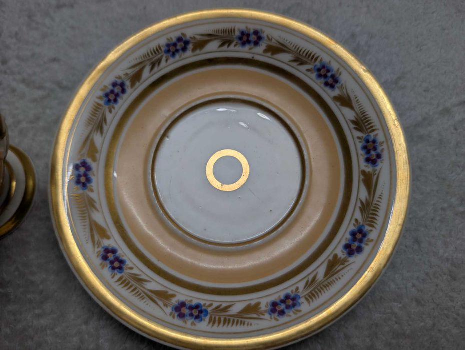 Porcelanowa filiżanka antyk