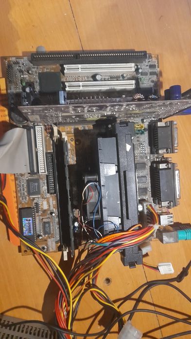 Płyta pentium 3 450 MHz 128mb retro