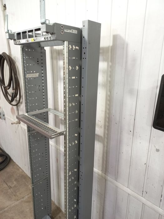 Серверная стойка EMERSON