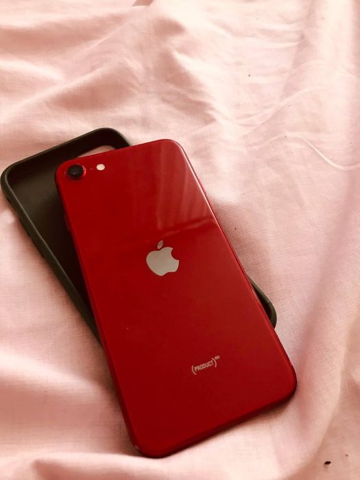 iPhone SE 3 на 64