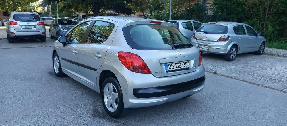Peugeot 207 1.4 2007 90cvs