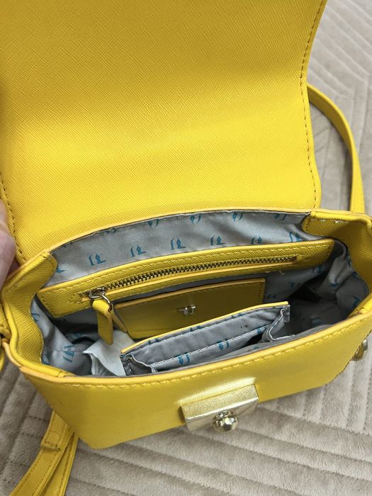 Сумочка жіноча шкіряна