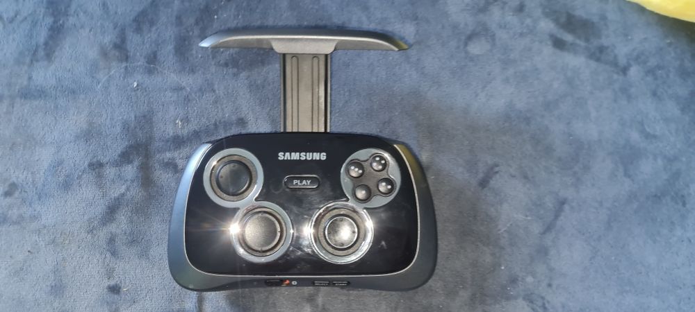 Samsung gamepad NFC Bluetooth