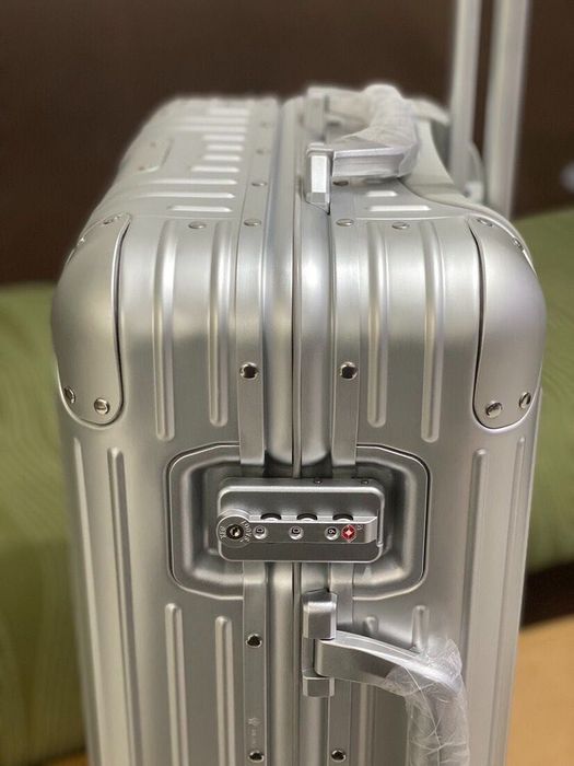 Rimowa Cabin size luggae