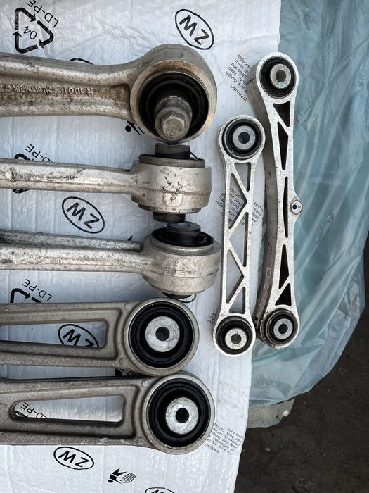 Ричаги,цапфи,колодки датчики ABS перед/зад Tesla model S