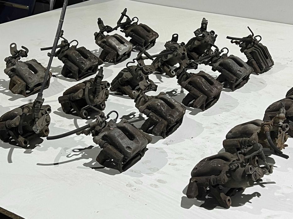 Суппорт Гольф 5 6 Шкода А5 Пассат Б6 Тоуран Кадди задний супорт