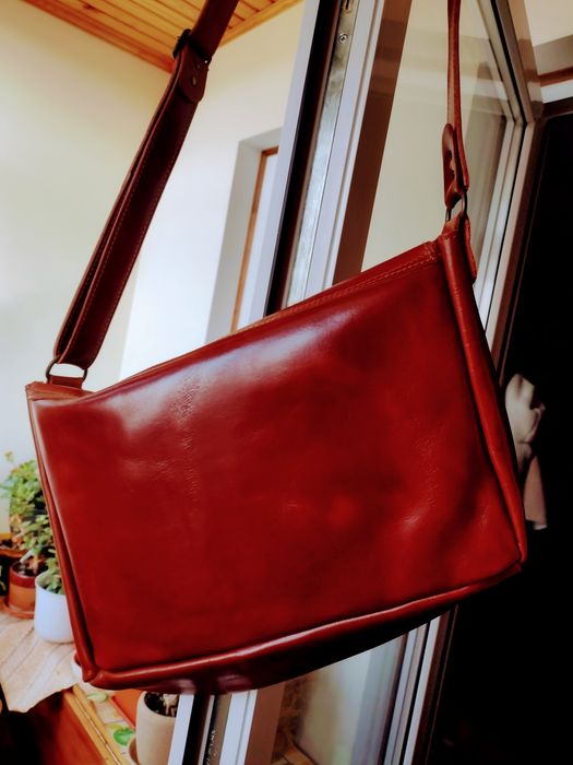 Сумка шкіряна жіноча на плече.