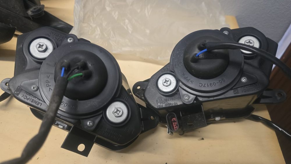 CAN-AM Outlander lampy przednie