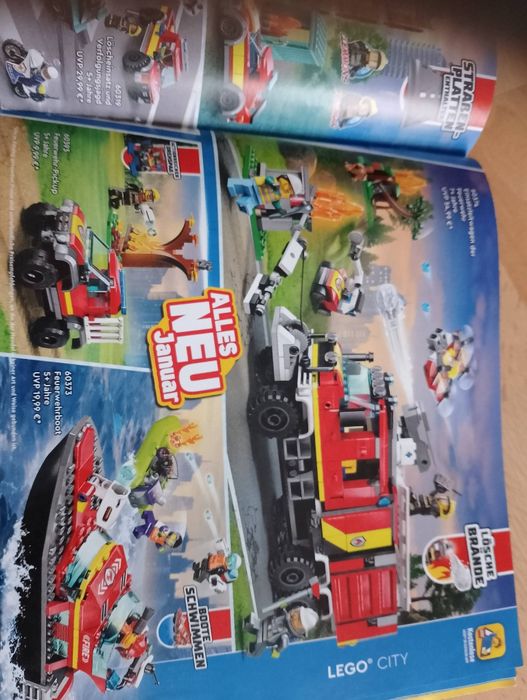 LEGO dwa katalogi 2023r niemieckie