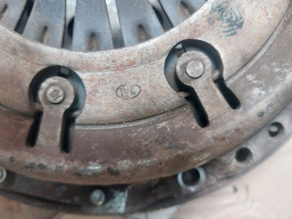 Щеплення двумасове LUK  volkswagen 1.8t 1.9tdi