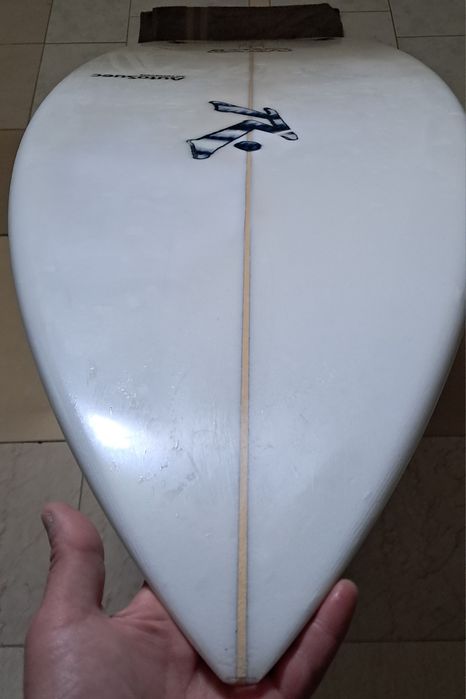 Prancha surf Rusty WHAT? 5'11 29,5L (aceito troca)