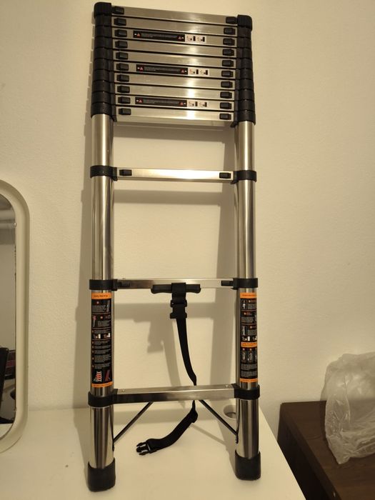 Escada telescópica 3.8m e 5.1m NOVA