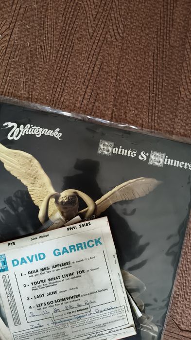 Spiri
Eventide
Ofereta Whitesnake 
Novo
 Space Oddity

David Bowie 
The Rise And Fall Of Ziggy Stardust And The Spiders From Mars

Novo e selado
50€