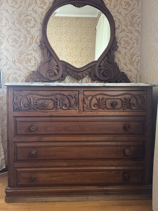 Quarto completo,madeira maciça