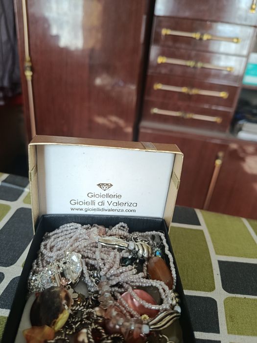 Прикраси з Італії