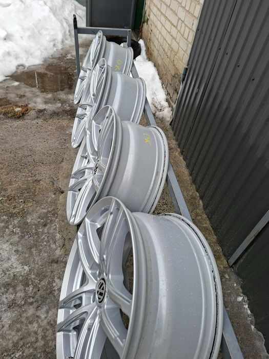 Диски Dezent 5/112 R17 7,5J ET27 Фольцваген 2021рік .