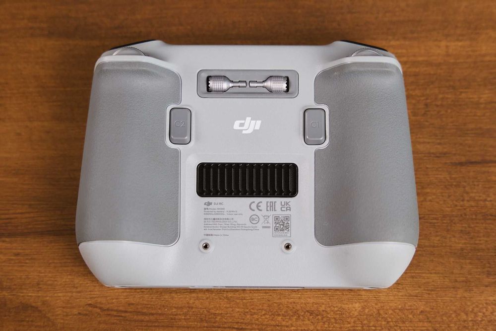 DJI Mavic 3 Classic + Comando RC + Bateria Extra + Filtros VND