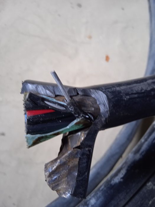 Кабель силовий броньований