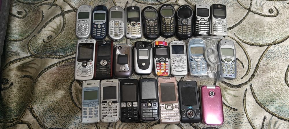 Продам лот телефонов Siemens,Samsung, Ericsson, Motorola