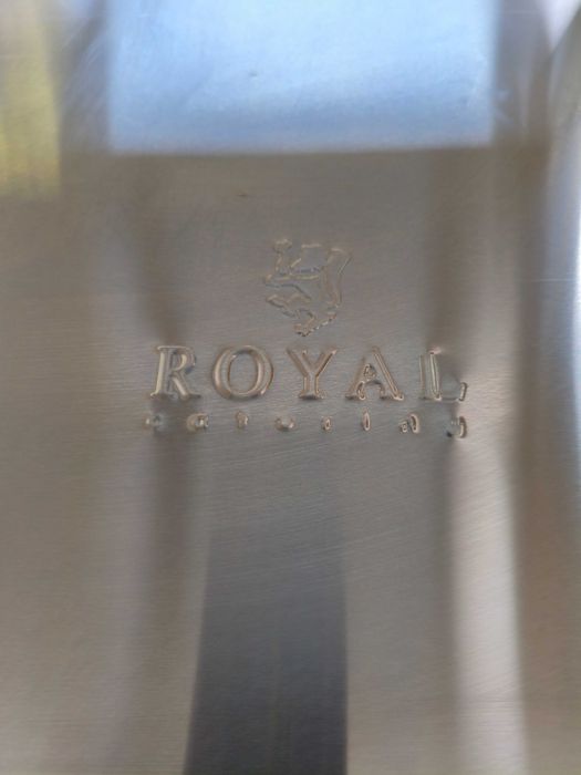 Mesa de Inox / Bancada de Inox - marca ROYAL CATERING semi nova - Dimensões (CxLxA) 60 x 100 x 85 cm